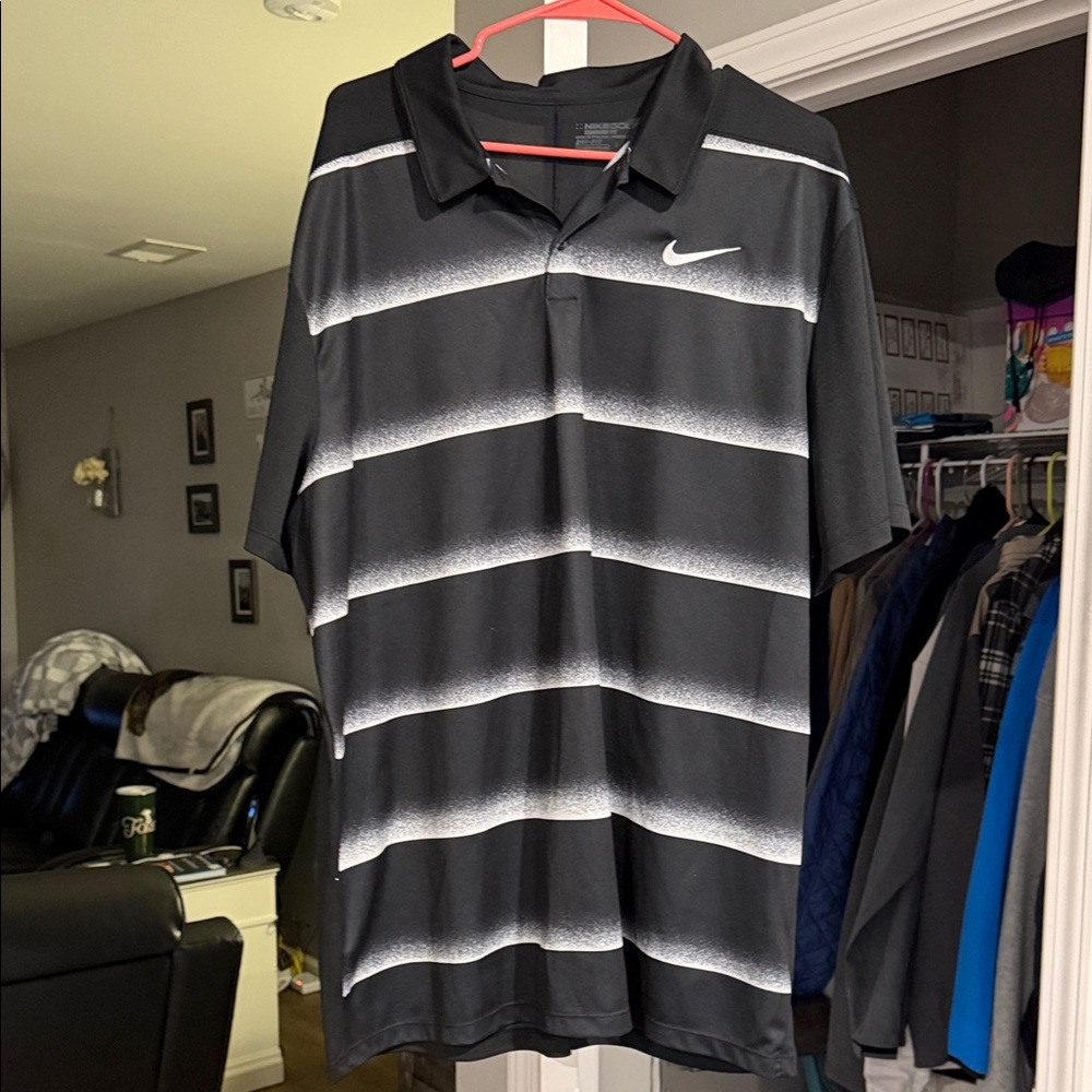 Men’s XXL Nike Golf Polo